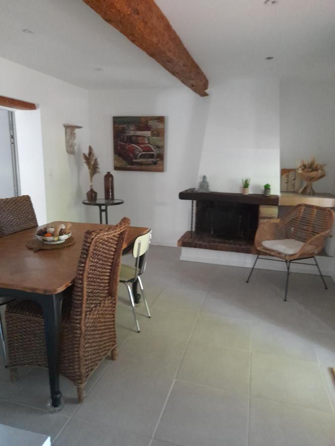 La Ferme Des Oliviers Villa Sollies Pont Bagian luar foto